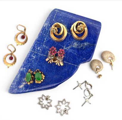Suite de paires de boucles d'oreilles en...
