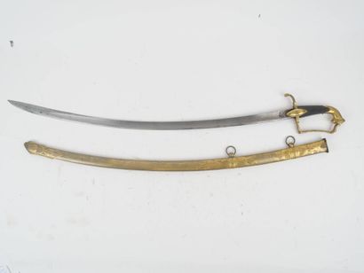 Luxueux sabre d’officier de cavalerie légère.
Monture...