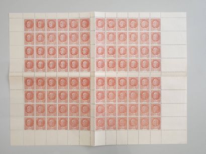Un classeur de timbres semi modernes de France...