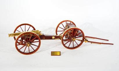 Maquette d’un canon de campagne britannique.
Fut...