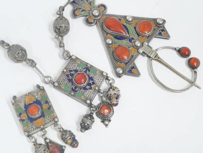 Parure pectorale, Algérie, Kabylie, Benni...
