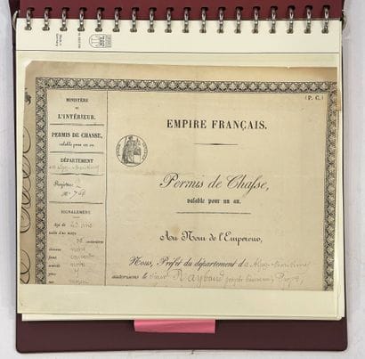 [Timbres fiscaux]
classeur marron de permis...