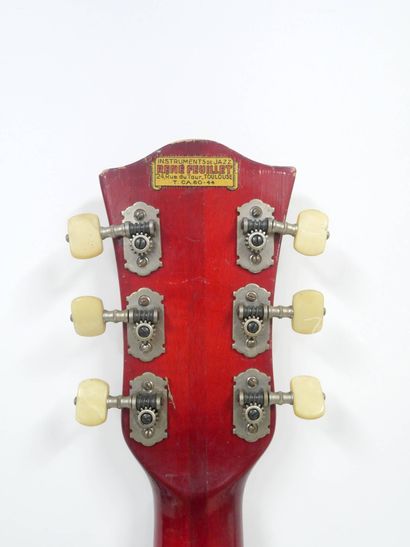 HÖFNER - modèle 4574, type Verithin
Guitare...
