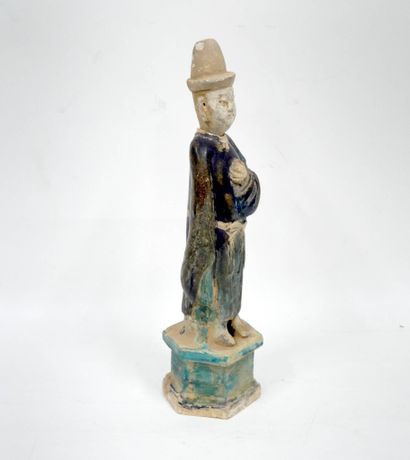 CHINE - Dynastie MING (1368 - 1644)
Statuette...