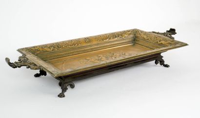 Coupe rectangulaire quadripode en bronze...