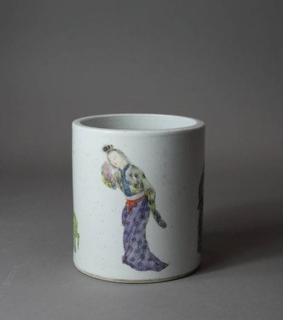 CHINE - XIXe siècle
Pot à pinceau en porcelaine...
