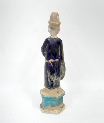 CHINE - Dynastie MING (1368 - 1644)
Statuette...