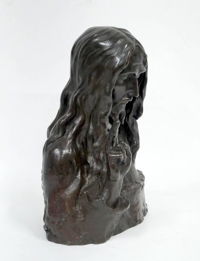 Ecole moderne
Buste du Christ bénissant
Bronze...