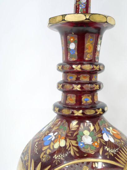 Iran - Dynastie Qadjar
Paire de grands flacons...