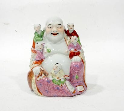 CHINE, XXe
Statuette de Buddha rieur en porcelaine...