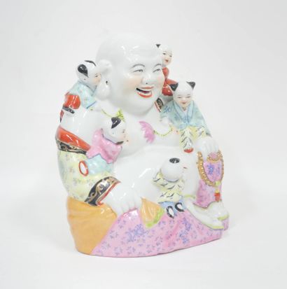 CHINE - XXe siècle
Groupe en porcelaine émaillée...