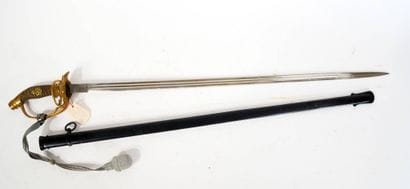 Sabre d’officier prussien modèle 1889.
Monture...