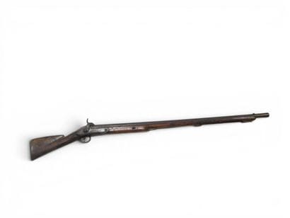 Fort fusil de rempart XVIIIe siècle.
Platine...