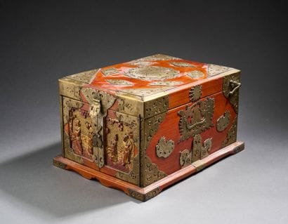 CHINE - Vers 1900
Coiffeuse portative en...