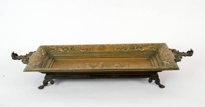 Coupe rectangulaire quadripode en bronze...