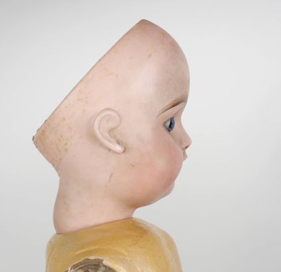 Poupée Fernand Gauthier n°9 à tête en porcelaine,...