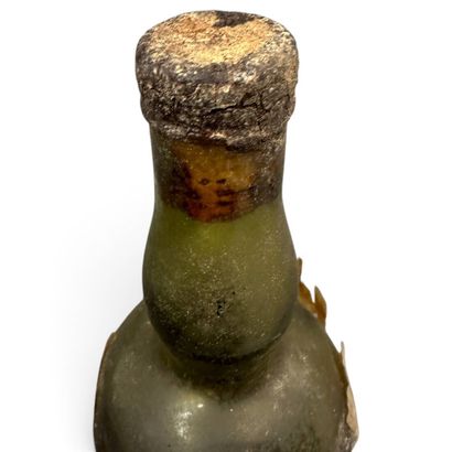 1 bouteille CHARTREUSE 1954 (et, caps cire...