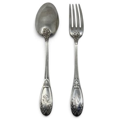 Silver flatware (950) decorated with moldings...