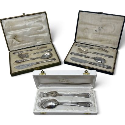 A set of four silver pieces (950), including...