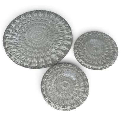 BACCARAT 
Molded crystal trivet, “GOUTTES”...