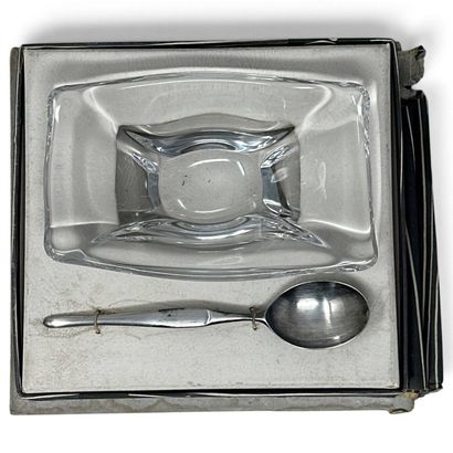 DAUM France
Flared crystal jam bowl. Comes...