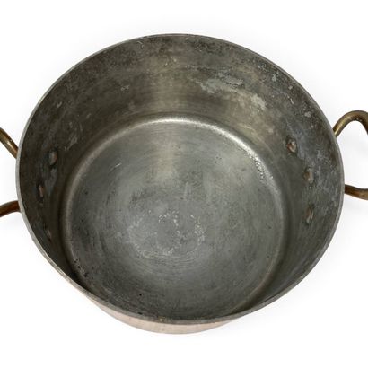 E. Dehillerin - Paris
Tin-plated copper stew...