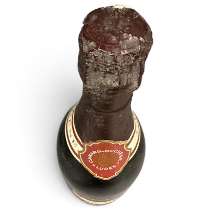 1 bouteilles CHAMPAGNE Canard-Duchêne 1957...