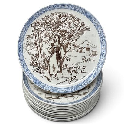 Creil and Montereau 
Set of twelve plates...