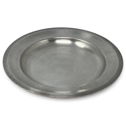 Christofle
Round silver plated metal platter....