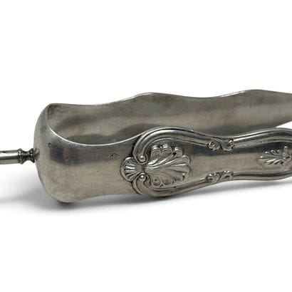 Silver (950) sugar tongs decorated with seashells,...