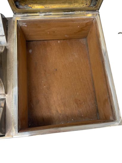 William Hutton & Sons Ltd (1893–c. 1930)
Rectangular...