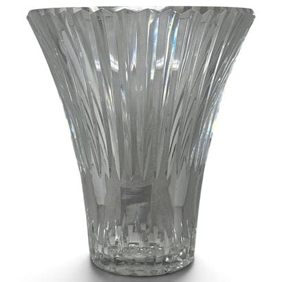 Baccarat
Crystal vase with a flared neck,...