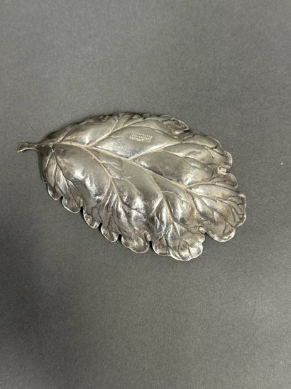 Gianmaria BUCCELLATI
Silver (925) dish featuring...