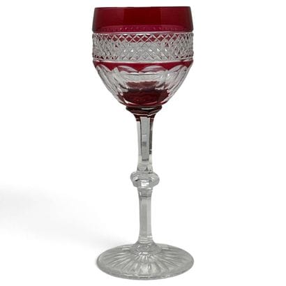 Saint-Louis
A red, cut crystal wine glass,...