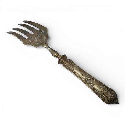 Set of cutlery including two fish service...
