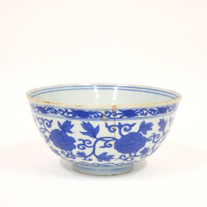 CHINE - XVIIe siècle
Bol en porcelaine décorée...