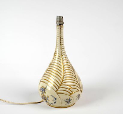 BERNARDAUD & Cie, Limoges
Lampe en porcelaine...