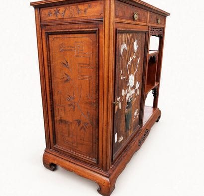 Dans le goût de Gabriel VIARDOT 
Meuble de...
