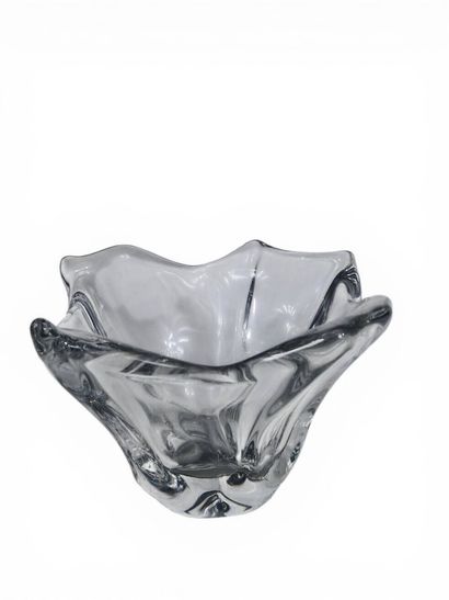 DAUM FRANCE 
Grand vase de forme libre, vers...