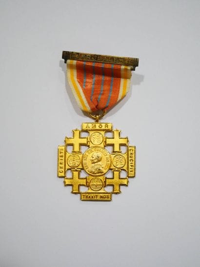 VATICAN
Médaille du pèlerinage à Jérusalem...