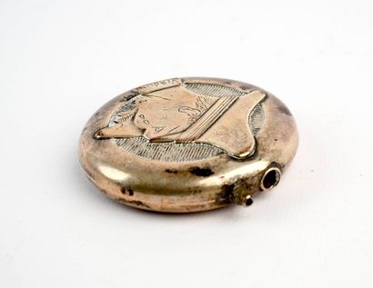 Briquet de poilu satirique figurant sur une...