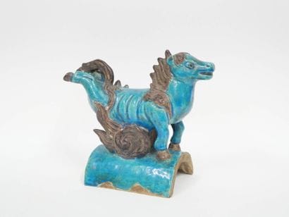 Tuile faitière en céramique émaillée bleu...