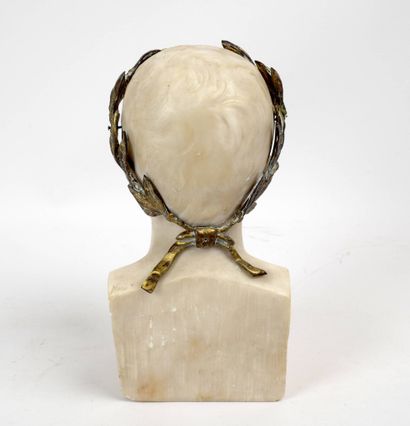 ALFREDO NERI (1862-1928)
Napoléon Ier lauré
Buste...
