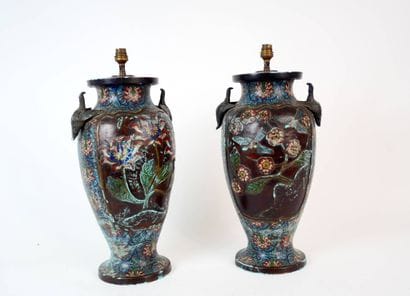 Paire de vases en cloisonné, monture en laiton,...