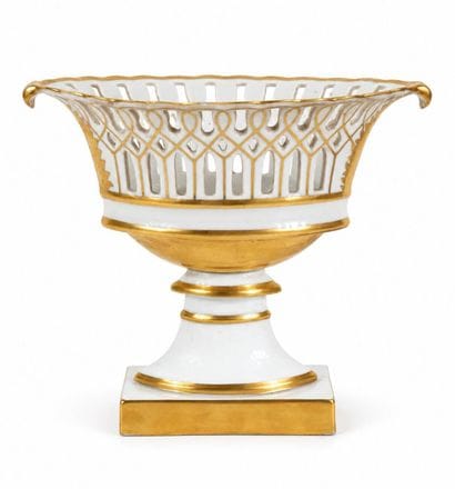 Porcelaine de PARIS
Jardinière de table figurant...