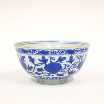 CHINE - XVIIe siècle
Bol en porcelaine décorée...
