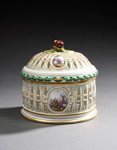 MEISSEN
Pot-pourri couvert circulaire en...