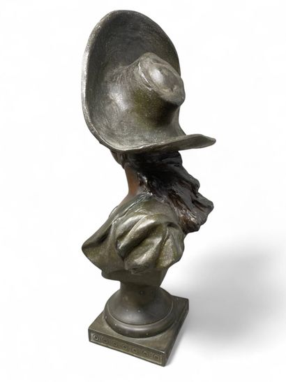 Van der Straeten (1856-1928)
Femme au chapeau
Buste...