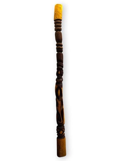 KANAK, Nouvelle-Calédonie, 
Poteau de case...