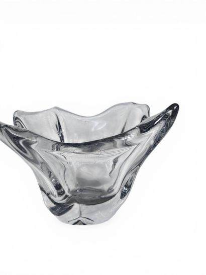 DAUM FRANCE 
Grand vase de forme libre, vers...